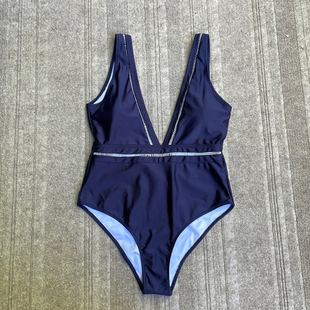 Cupshe Navy Blue & White Cutout Trim One Piece Plunging V-Neck Bathing Suit
